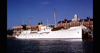 Illustration for article titled Ten Great Ships from the History of Ocean Exploration